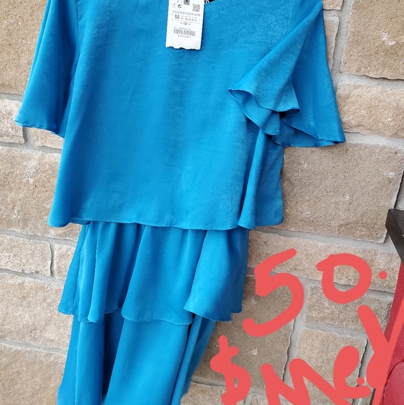 Short Dress - Picture 4 of 6